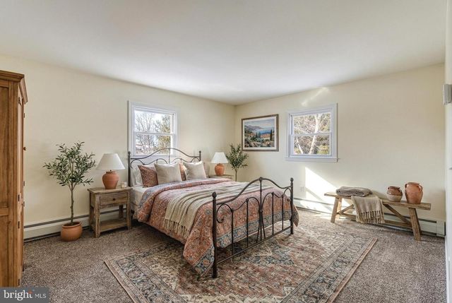 300 WIDDERS DRIVE, Mechanicsburg, PA 17055