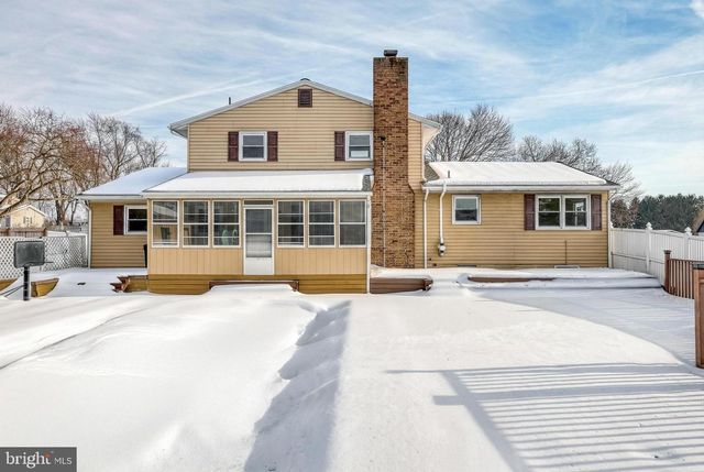 300 WIDDERS DRIVE, Mechanicsburg, PA 17055