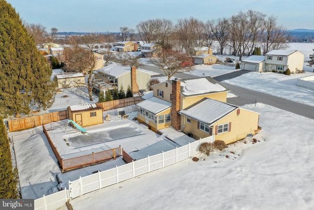 300 WIDDERS DRIVE, Mechanicsburg, PA 17055