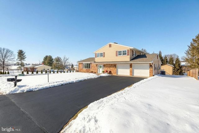 300 WIDDERS DRIVE, Mechanicsburg, PA 17055