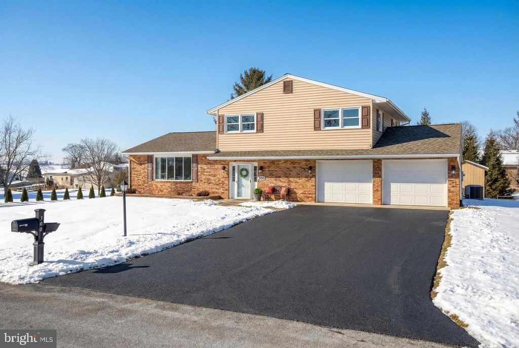 300 WIDDERS DRIVE, Mechanicsburg, PA 17055