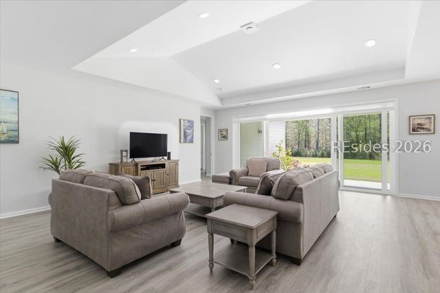 595 Margaritaville Ave S, Hardeeville, SC 29927