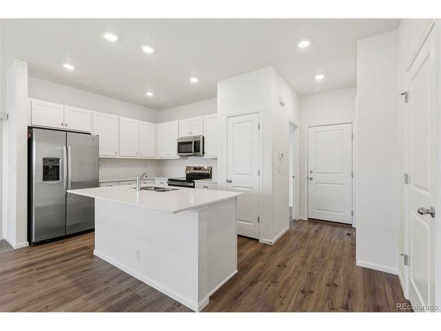 24246 E 53rd Dr, Aurora, CO 80019