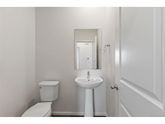 24246 E 53rd Dr, Aurora, CO 80019
