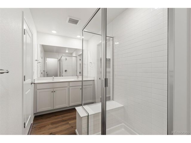 24246 E 53rd Dr, Aurora, CO 80019