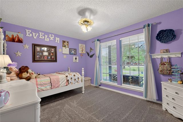5729 Santa Clara Dr, Robstown, TX 78380