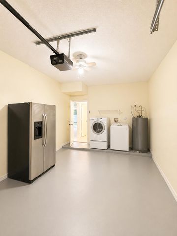6711 GREEN ISLAND Circle, Lake Worth, FL 33463