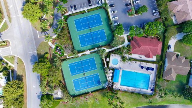 6711 GREEN ISLAND Circle, Lake Worth, FL 33463