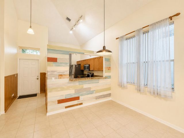 6711 GREEN ISLAND Circle, Lake Worth, FL 33463