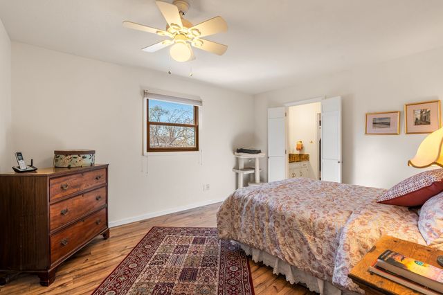 2945 Plaza Azul, Santa Fe, NM 87507