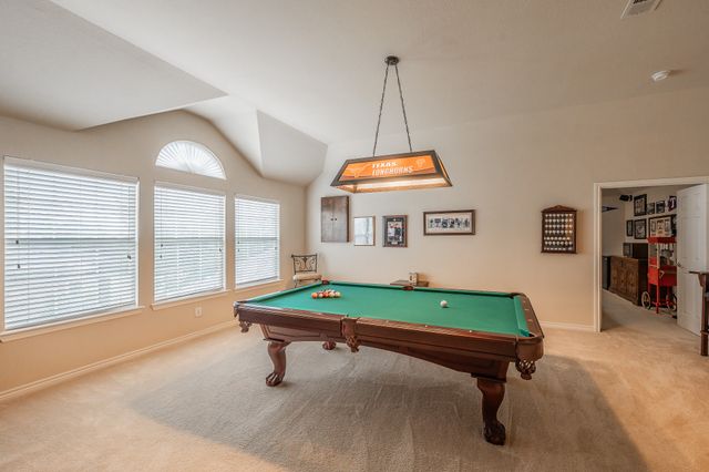 1424 Bassett Hound Drive, Fort Worth, TX 76052