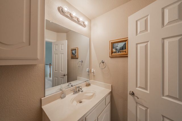 1424 Bassett Hound Drive, Fort Worth, TX 76052