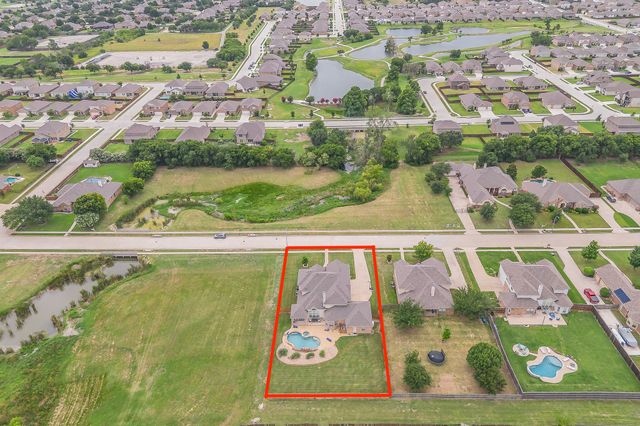1424 Bassett Hound Drive, Fort Worth, TX 76052
