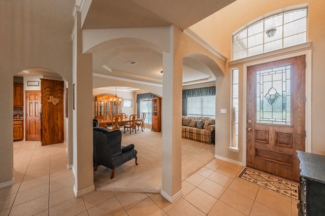 1424 Bassett Hound Drive, Fort Worth, TX 76052