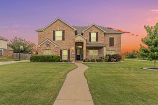 1424 Bassett Hound Drive, Fort Worth, TX 76052