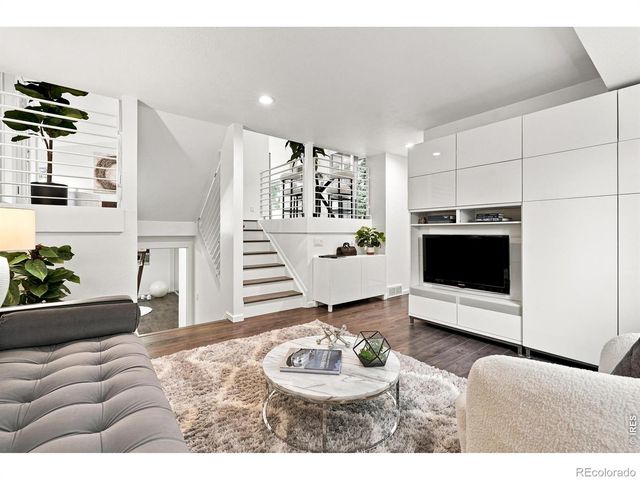 1969 Joslyn Court, Boulder, CO 80304
