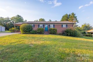 101 Hillsdale Lane, Taylorsville, NC 28681