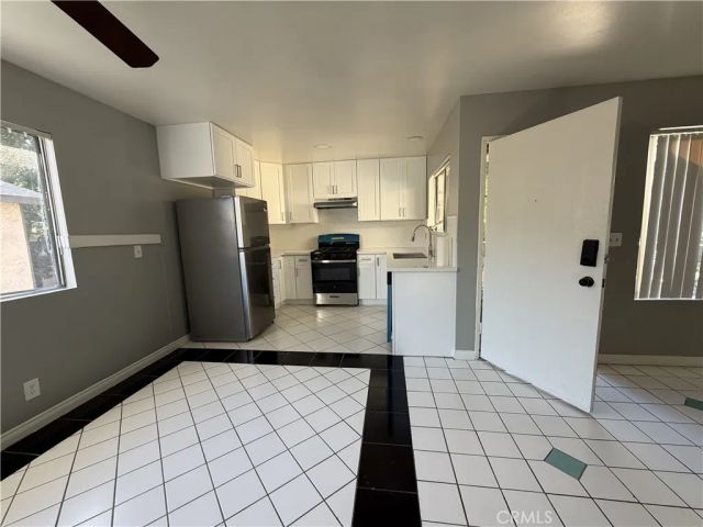 9800 Vesper 96, Panorama City, CA 91402