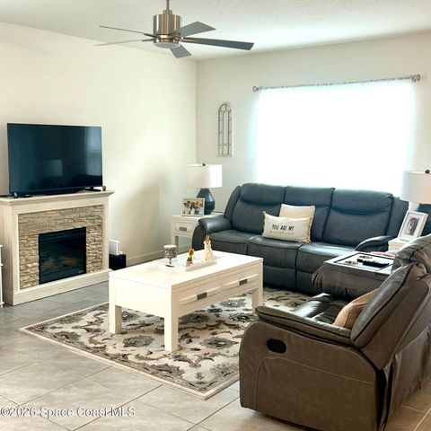 1214 Mineral Loop Drive NW, Palm Bay, FL 32907