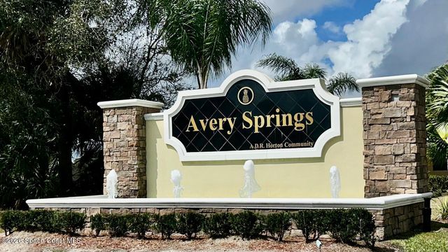 1214 Mineral Loop Drive NW, Palm Bay, FL 32907