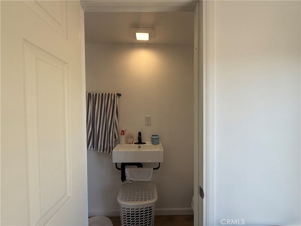 Image 62 of property listing at 1101 W 152nd, Compton, CA 90220