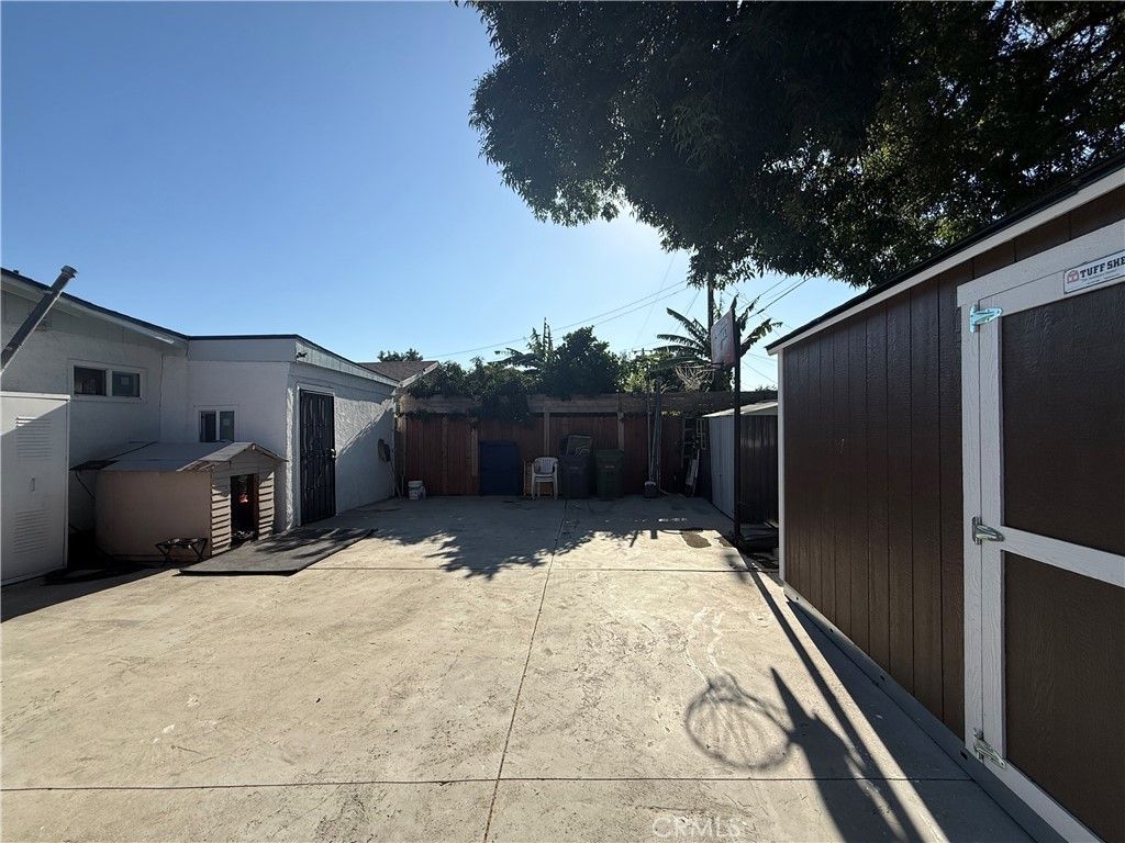 Image 65 of property listing at 1101 W 152nd, Compton, CA 90220