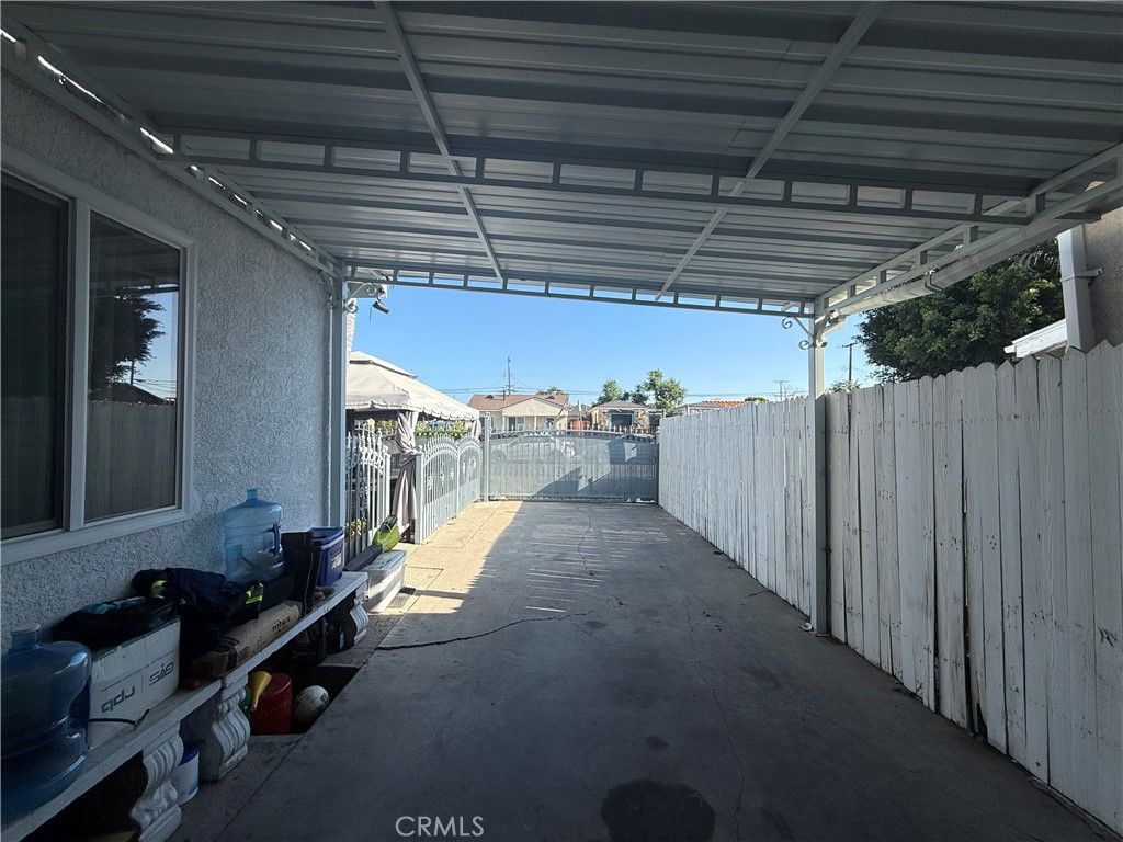 Image 75 of property listing at 1101 W 152nd, Compton, CA 90220