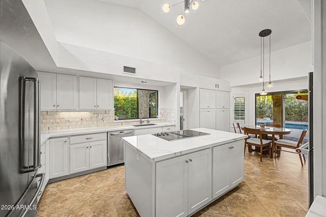 9795 E MISSION Lane, Scottsdale, AZ 85258