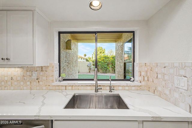 9795 E MISSION Lane, Scottsdale, AZ 85258