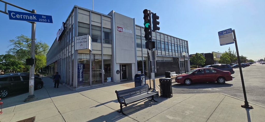 2208 Lombard Avenue, Berwyn, IL 60402