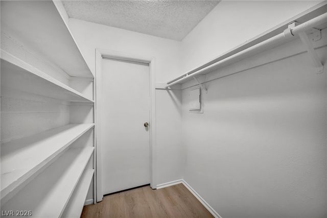 605 South Royal Crest Circle 9, Las Vegas, NV 89169