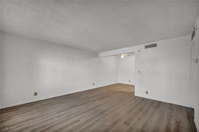 605 South Royal Crest Circle 9, Las Vegas, NV 89169