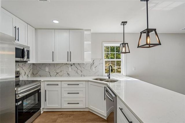 2122 Graystone Parkway, Grayson, GA 30017