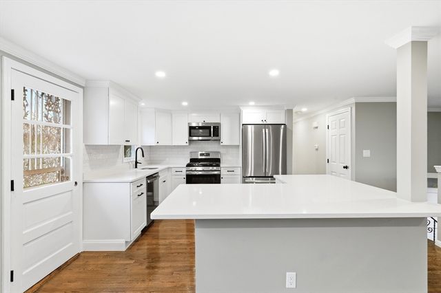 66 Frederickson Dr, Randolph, MA 02368