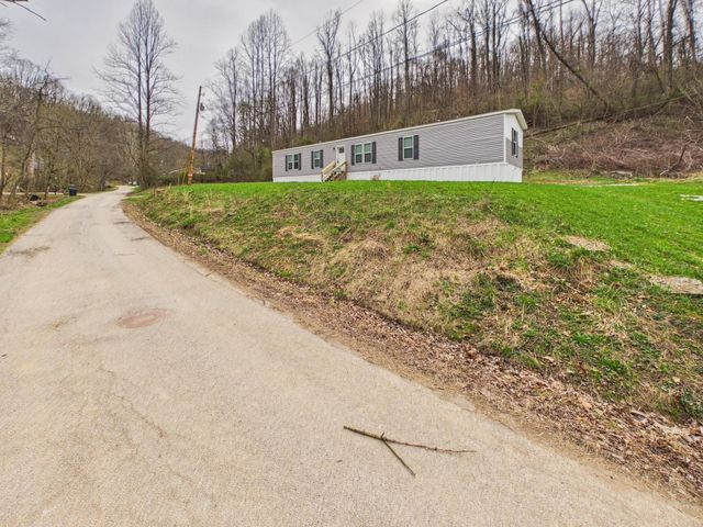 1820 Mundy Hollow Road, Charleston, WV 25312