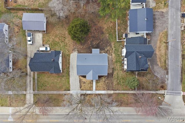 1517 N State Street, Litchfield, IL 62056