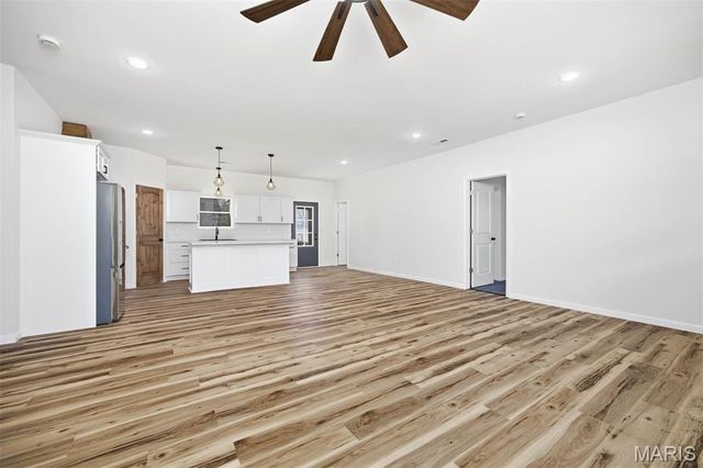 1517 N State Street, Litchfield, IL 62056