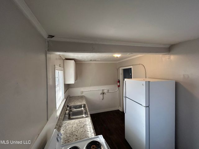 450 Derrick Street, Jackson, MS 39203