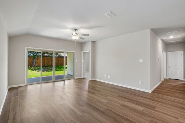 2204 Nicole Drive, Denton, TX 76208