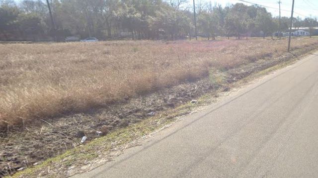 000 Easthaven Boulevard, Houston, TX 77075