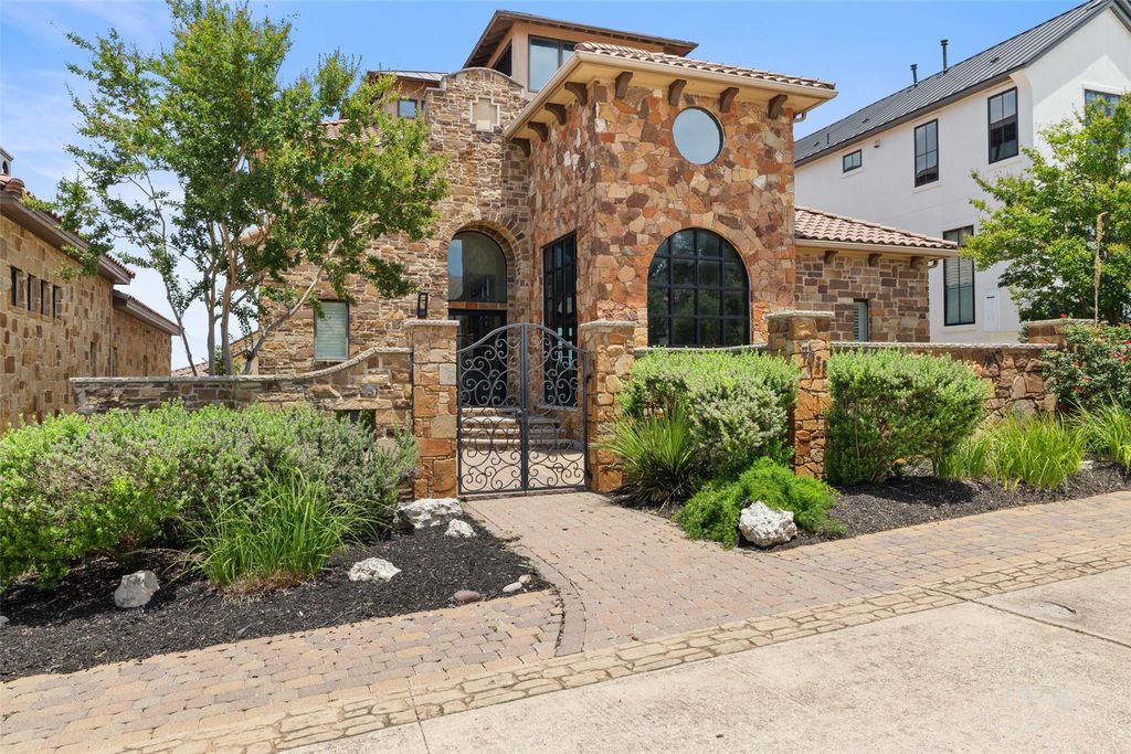 7025 Cielo Azul PASS, Austin, TX 78732