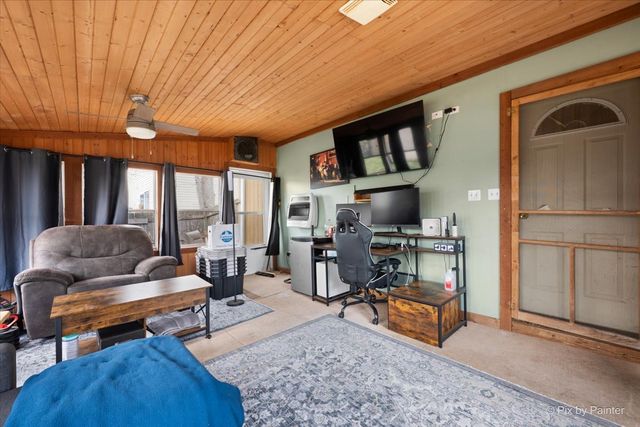 7207 Hiawatha Drive, Wonder Lake, IL 60097