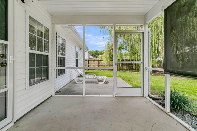 558 Holiday Drive, Summerville, SC 29483