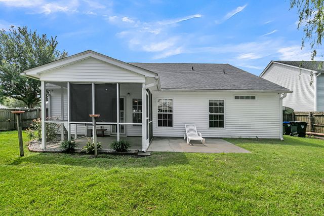558 Holiday Drive, Summerville, SC 29483