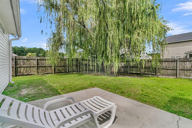 558 Holiday Drive, Summerville, SC 29483