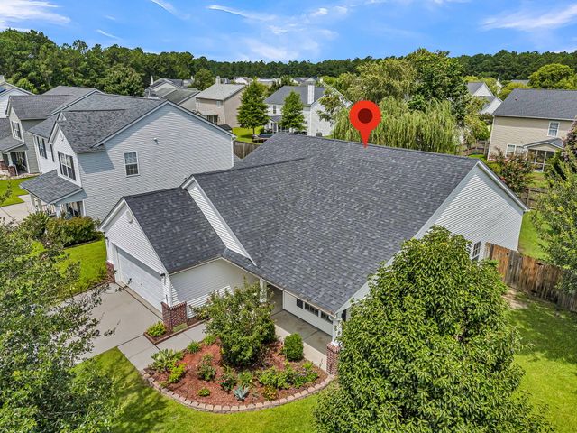 558 Holiday Drive, Summerville, SC 29483