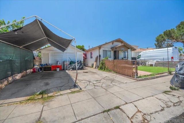4811 Castle Avenue, San Diego, CA 92105