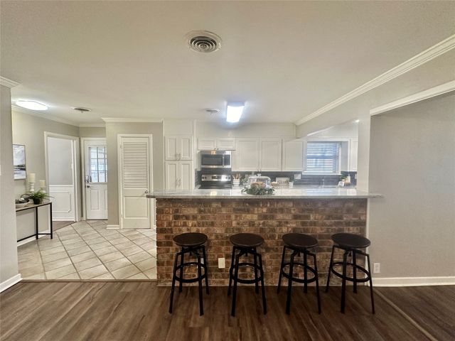 1902 College Street, Gainesville, TX 76240