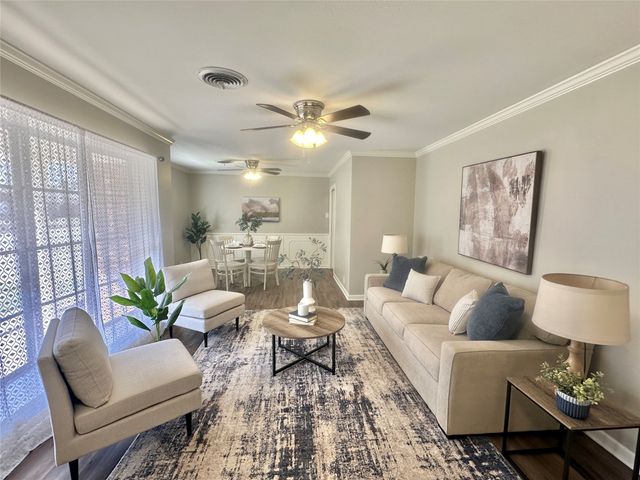 1902 College Street, Gainesville, TX 76240
