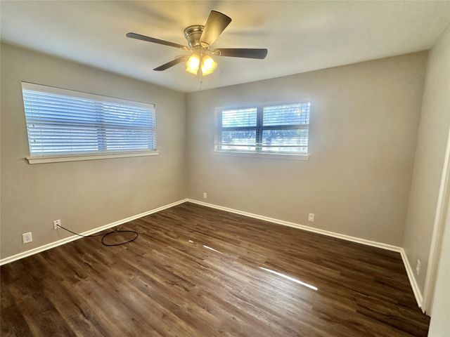 1902 College Street, Gainesville, TX 76240